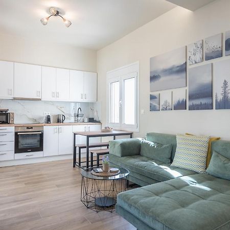 Attiki Metro Top Floor By Greece Apartment アテネ エクステリア 写真