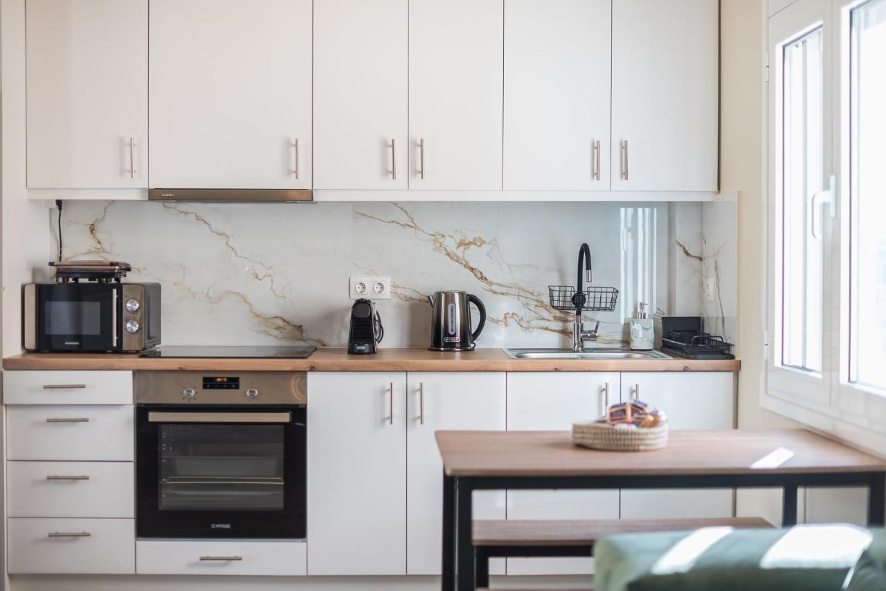 Attiki Metro Top Floor By Greece Apartment アテネ エクステリア 写真